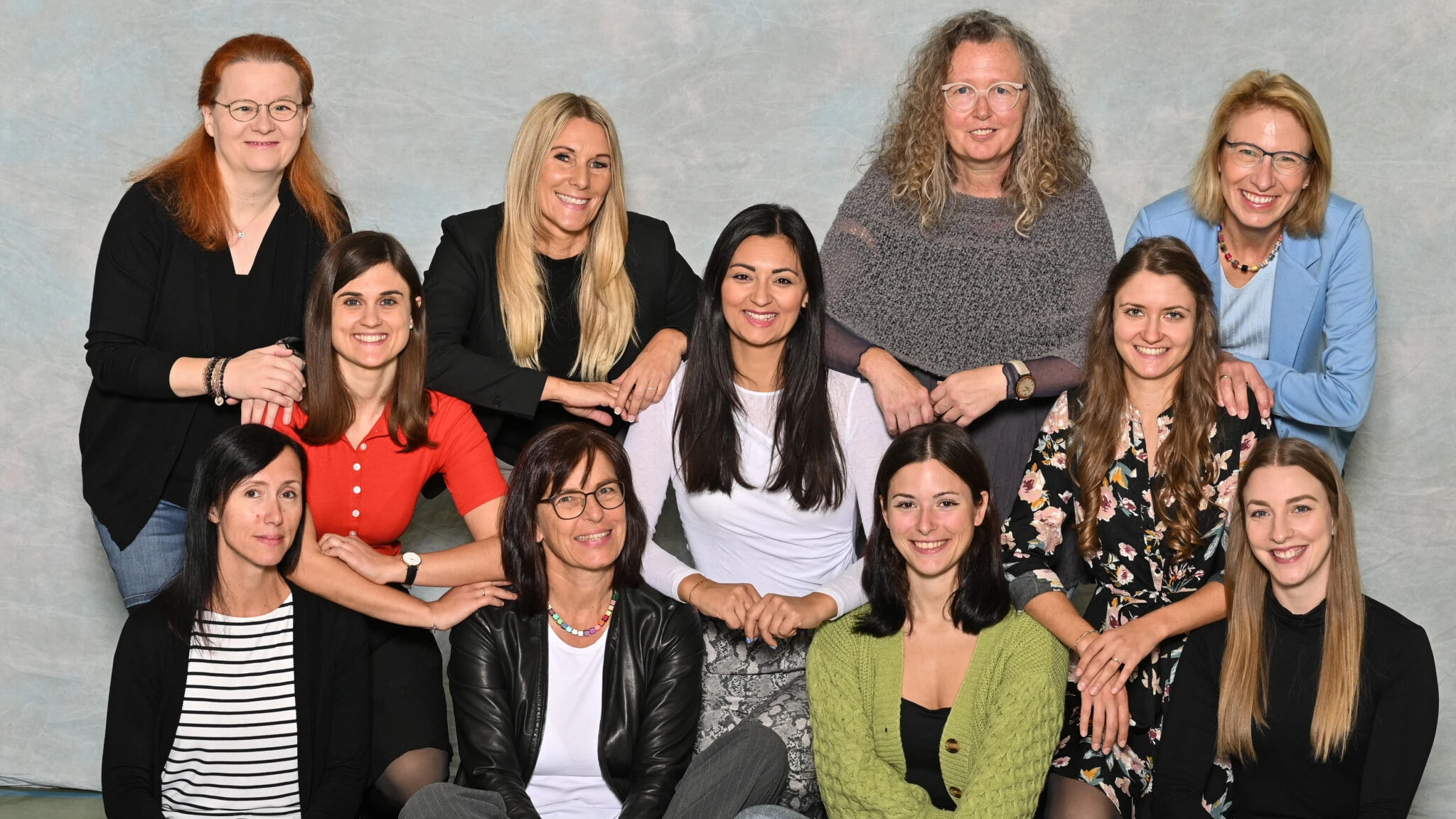 Teamfoto-scaled_webp